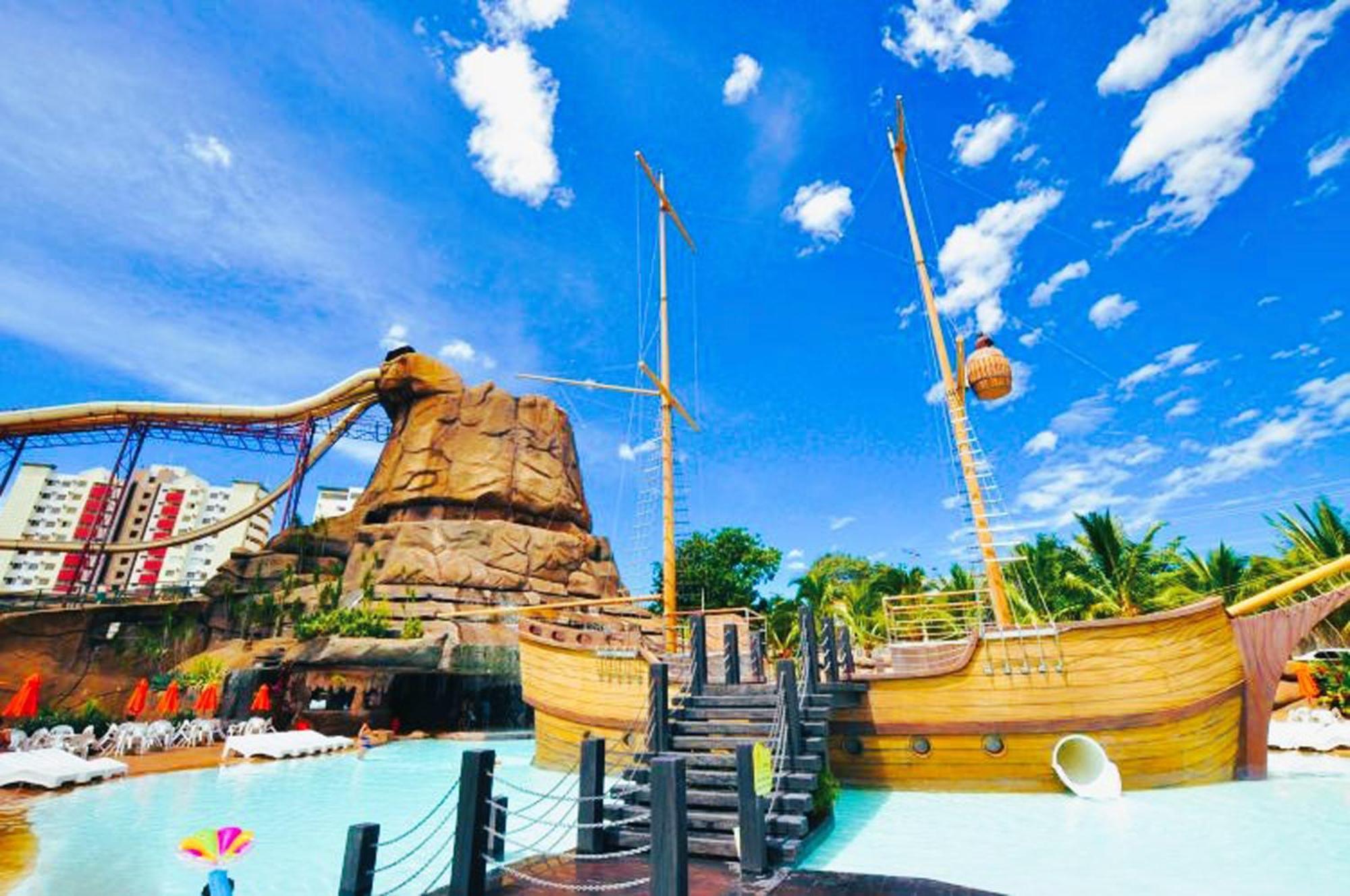 Piazza Diroma - Cortesia Park Diroma, Splash E Slide Калдас-Новас Екстер'єр фото