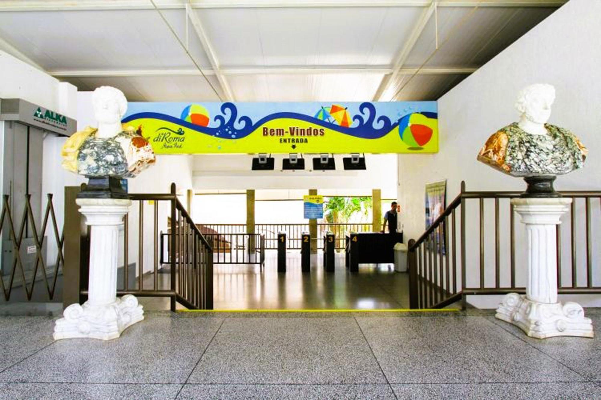 Piazza Diroma - Cortesia Park Diroma, Splash E Slide Калдас-Новас Екстер'єр фото